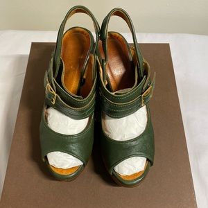 Chie Mihara Sling back sandals